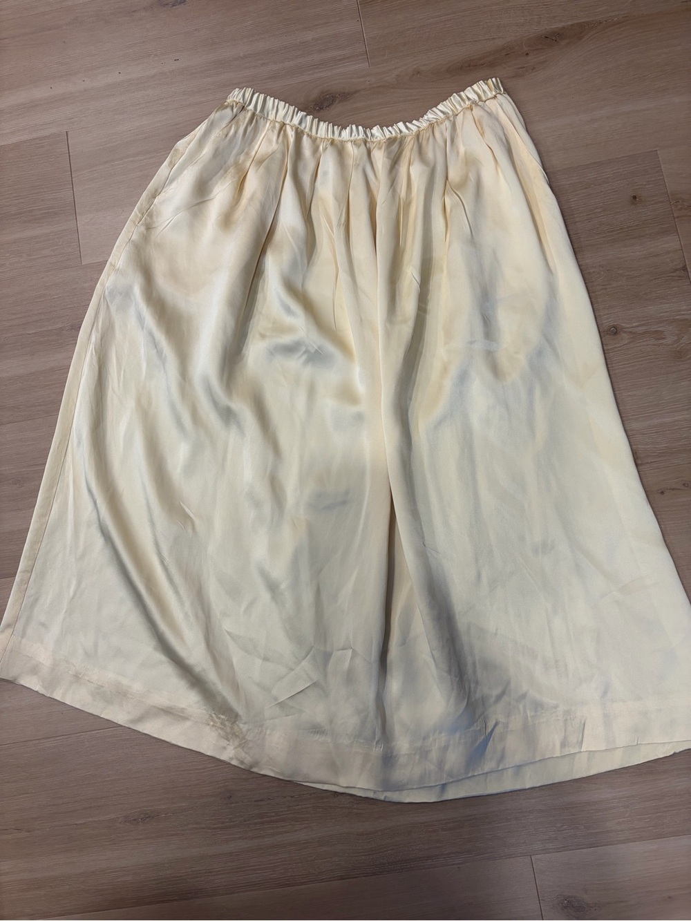 100 % silk butter yellow Elastic-Waist Midi Skirt